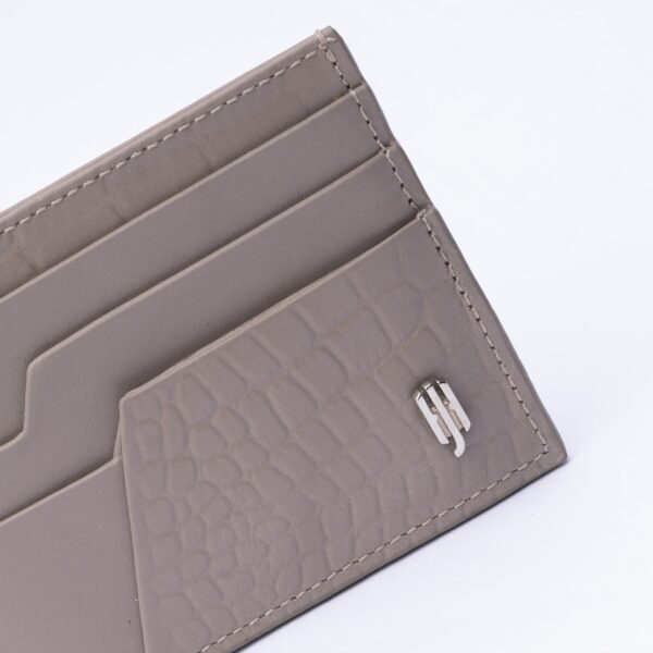 Cardholder Nude - Image 4